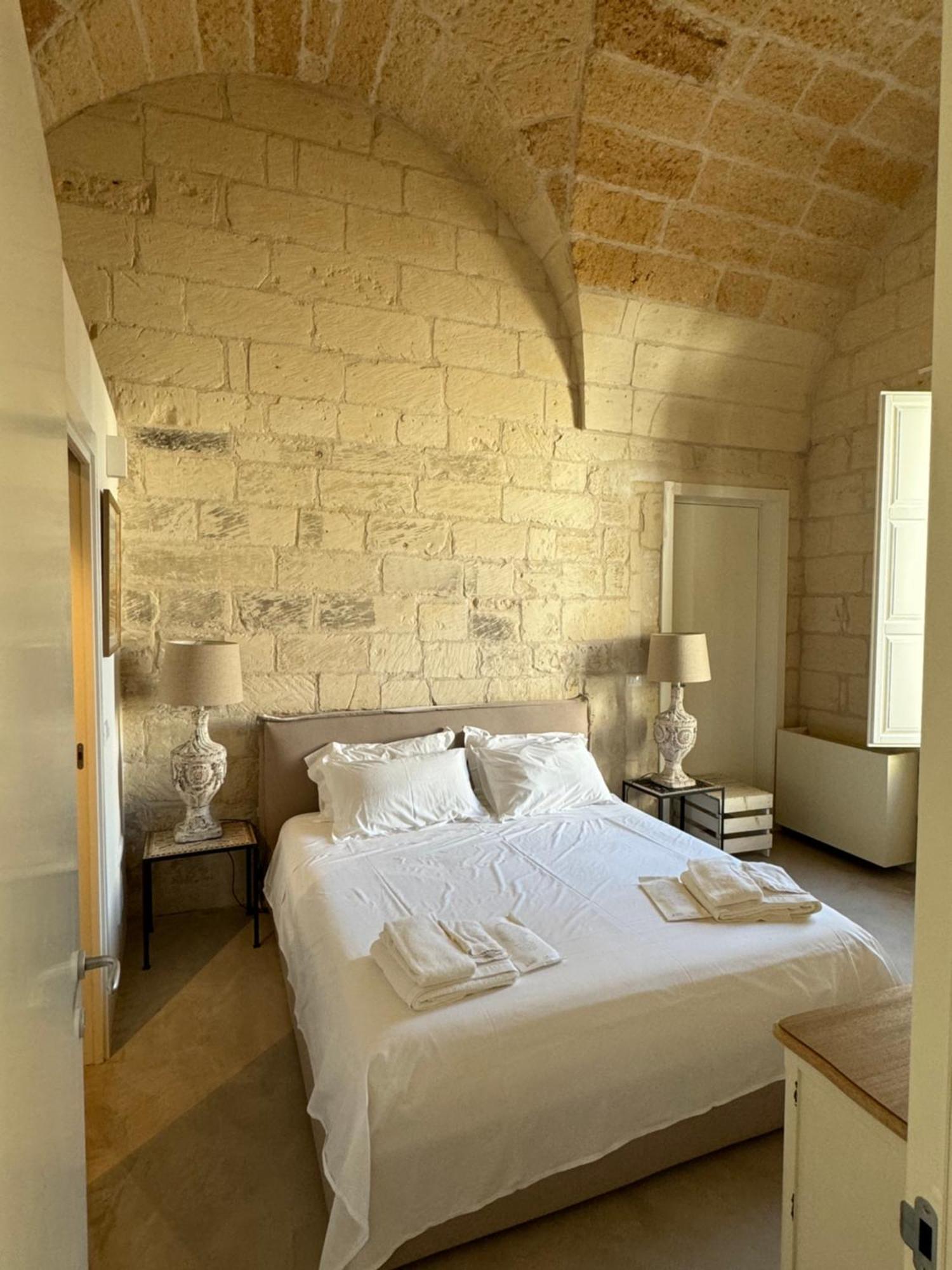 Luleccio Aparthotel Lecce Exterior photo